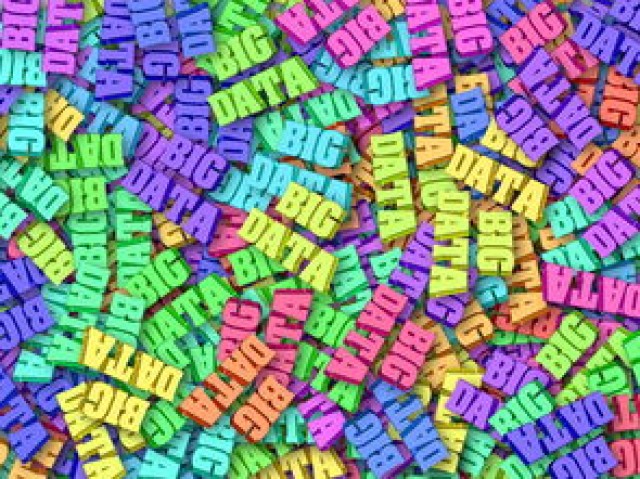 中国九游体育-英超球队利用大数据分析优化传球成功率，英超联赛官方用球